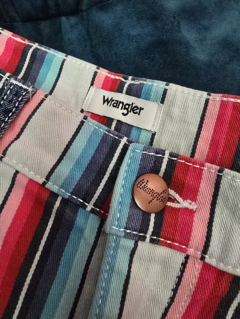 Wrangler Retro Serape Stripe Flare Jeans Women's 28x32 Western - Picture 3 of 7